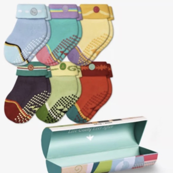 Disney X Bombas Princess Grippy Baby Socks 6-12 months - Picture 2 of 4